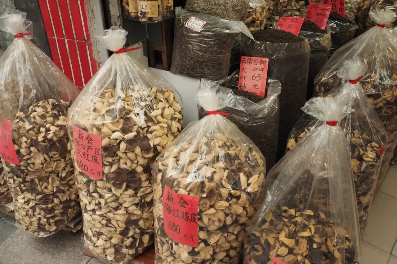 广州煜隆生物科技有限公司护肤品代工生产流程与质量管控体系解析封面图