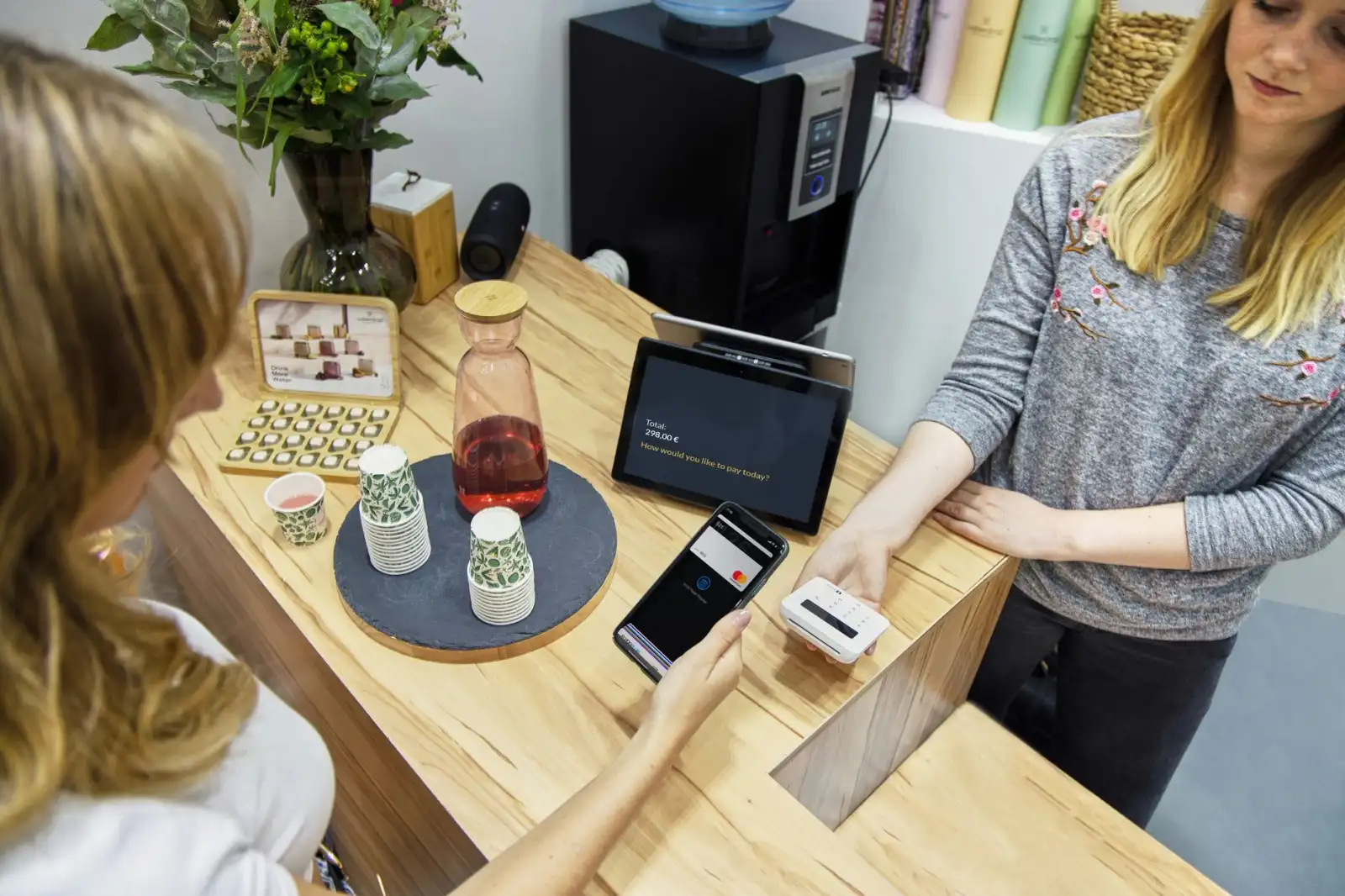 广州煜隆生物科技解析：化妆品研发中生物技术与护肤成分的协同应用