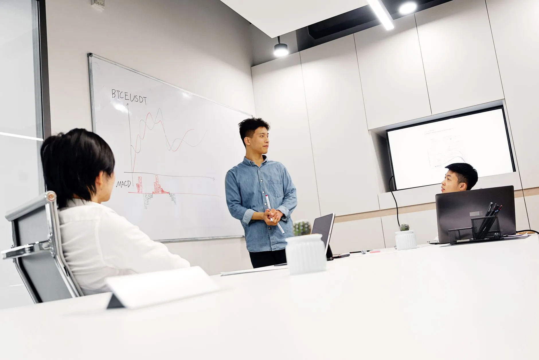 广州护肤品牌OEM工厂GMP车间建设要点与合规指南